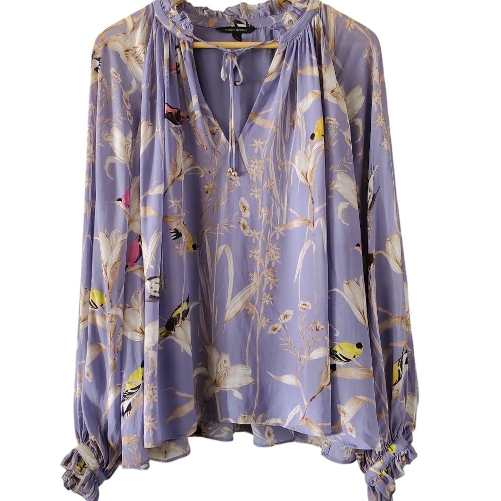 BANANA REPUBLIC Lilac Botanical Bird Sheer Crepe Balloon Sleeve Vneck Blouse S‎